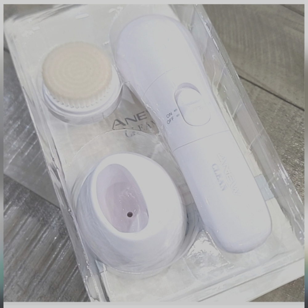 NIB Avon Anew Cleansing Brush - Picture 3 of 5